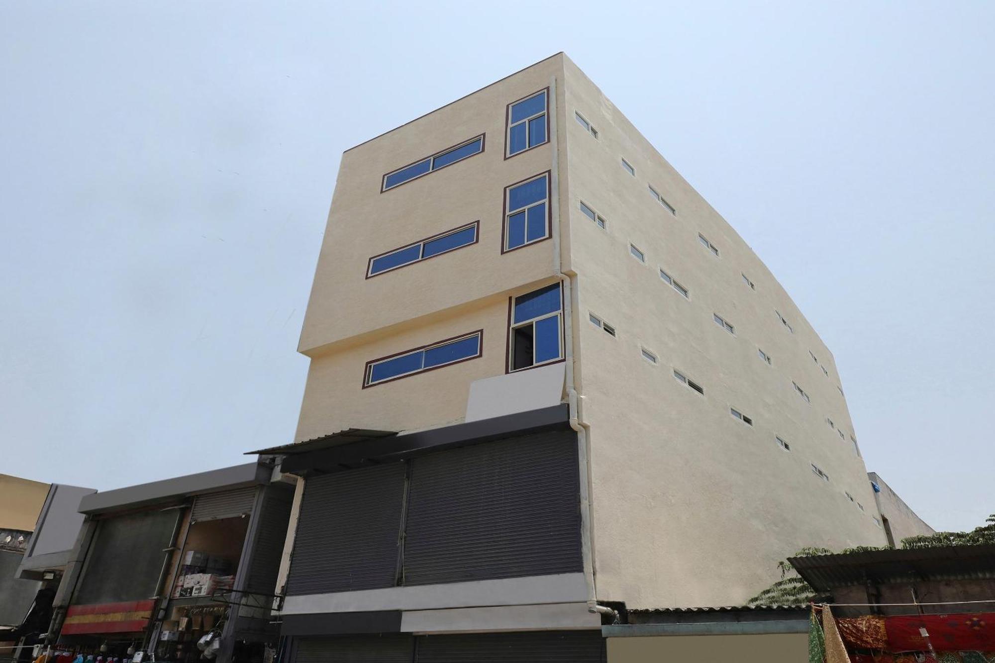 Hotel O Krishnaa Comforts Kanakapura Esterno foto